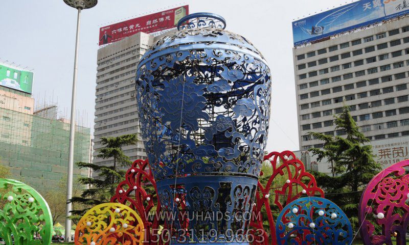 學校公園戶外鏤空彩繪不銹鋼花瓶雕塑