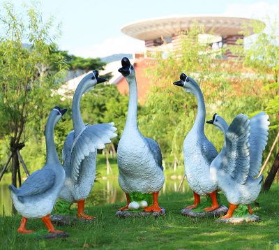 養(yǎng)殖場玻璃鋼仿真，彩繪天鵝雕塑