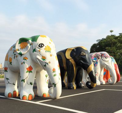 公園玻璃鋼彩繪創意一排景觀裝飾品大象雕塑