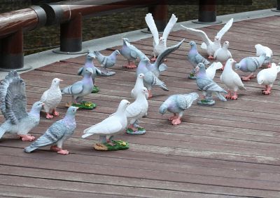 公園草坪仿真彩繪童趣玻璃鋼雕塑