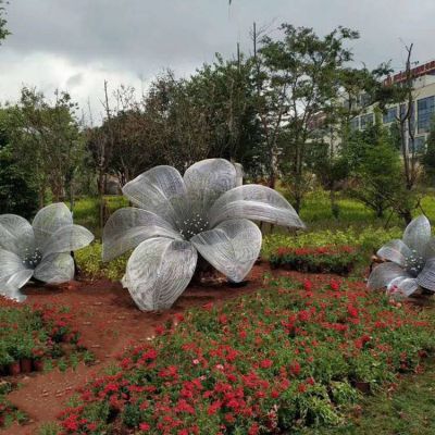 小區(qū)花園擺放不銹鋼拉絲花朵景觀雕塑